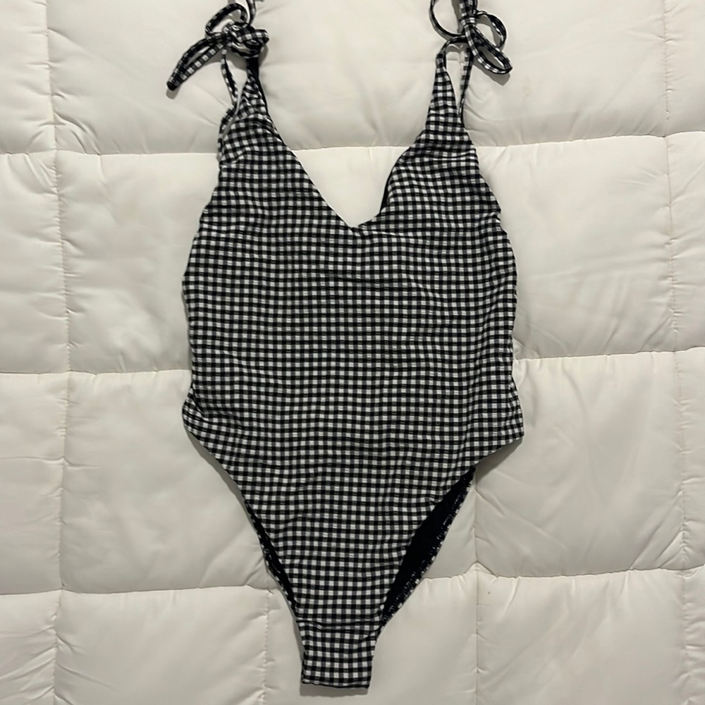 Billabong one piece swimsuit size XS